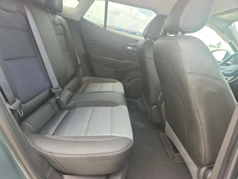 2025 CHEVROLET TRAX 1LT  