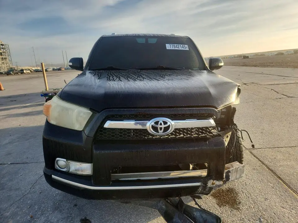 2011 TOYOTA 4RUNNER SR5  