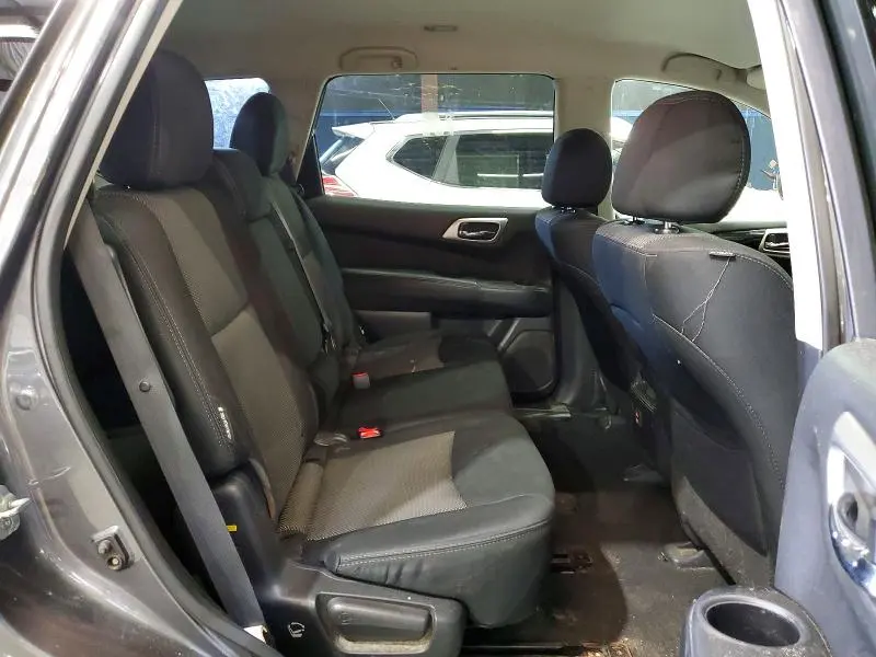 2018 NISSAN PATHFINDER SV  