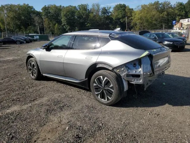 2023 KIA EV6 LIGHT  
