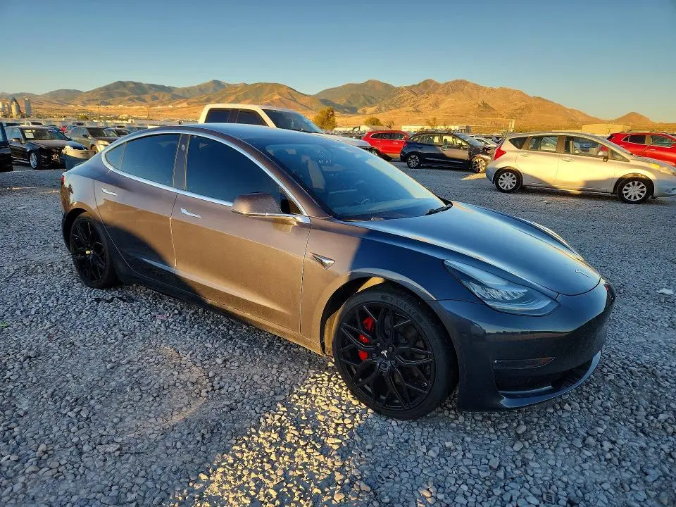 2020 TESLA MODEL 3   