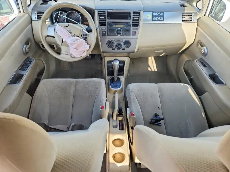 2011 NISSAN VERSA 1.8 S  