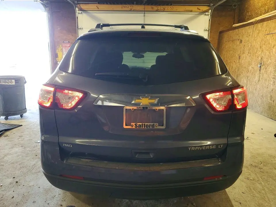 2014 CHEVROLET TRAVERSE LT  