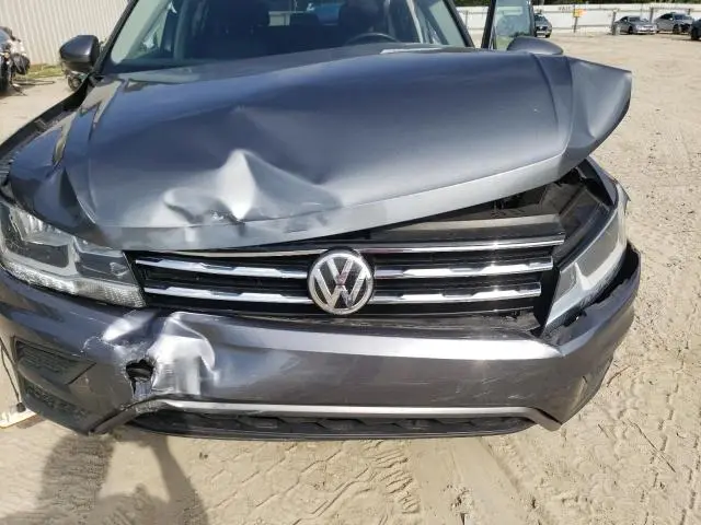2020 VOLKSWAGEN TIGUAN SE  