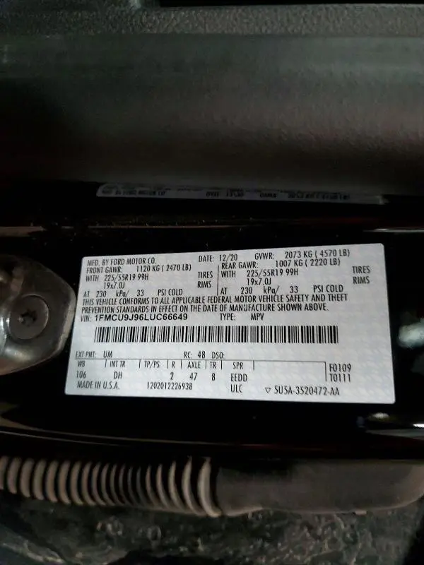 2020 FORD ESCAPE TITANIUM  