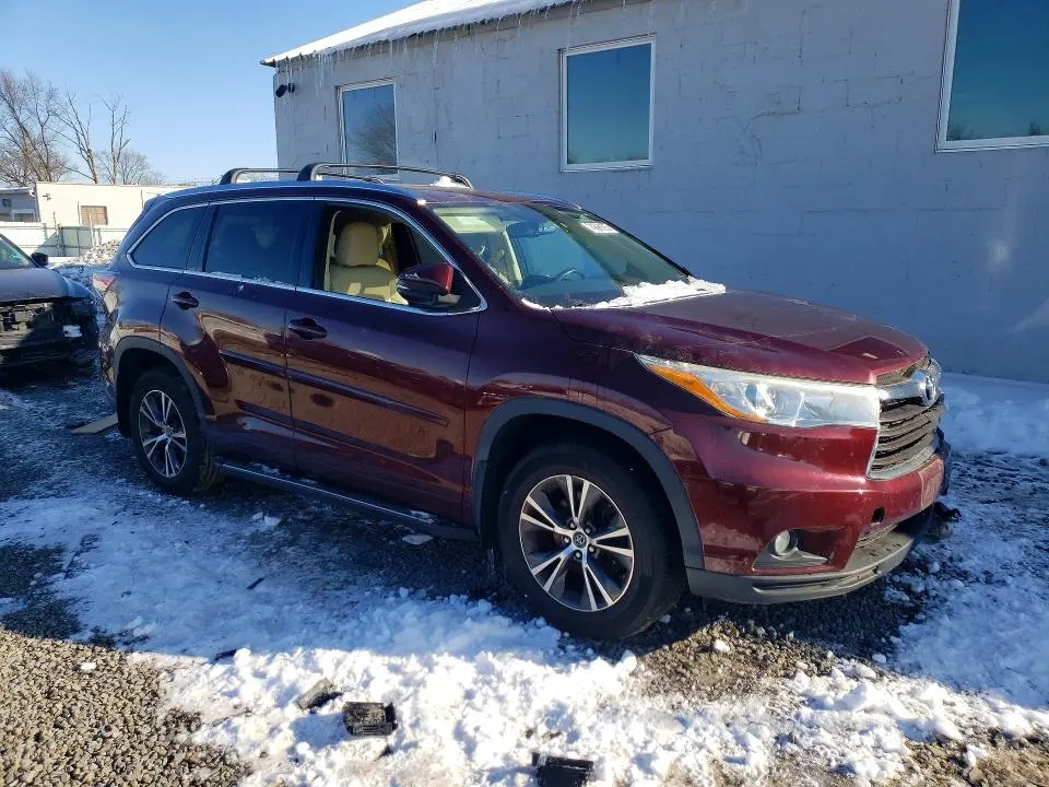 2016 TOYOTA HIGHLANDER XLE  