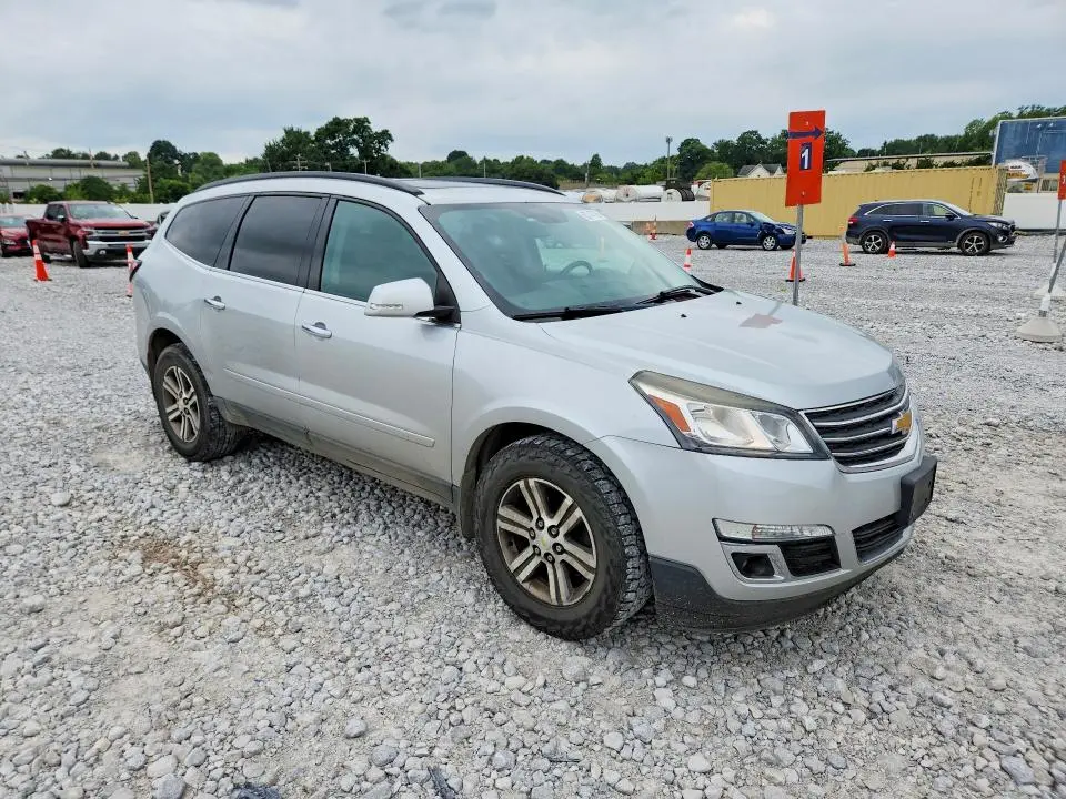 2016 CHEVROLET TRAVERSE LT  