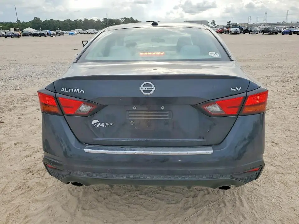 2021 NISSAN ALTIMA SV  