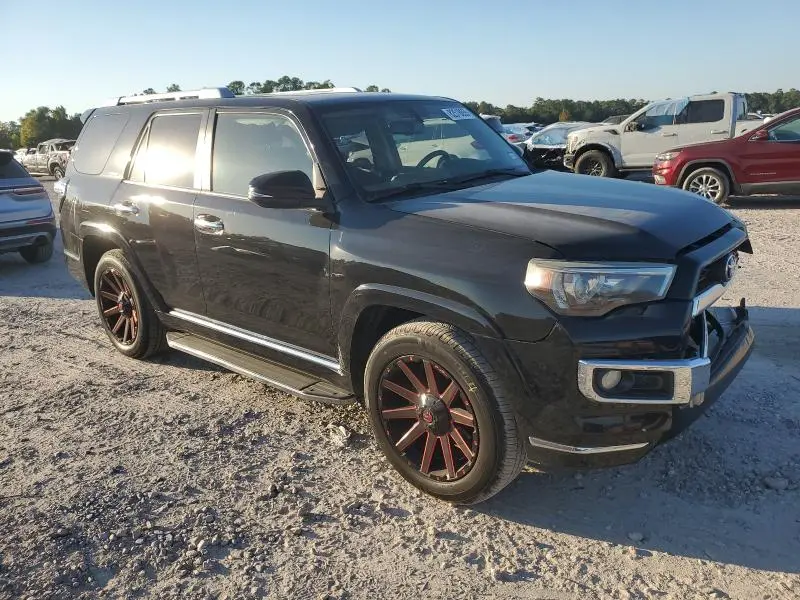 2018 TOYOTA 4RUNNER SR5  