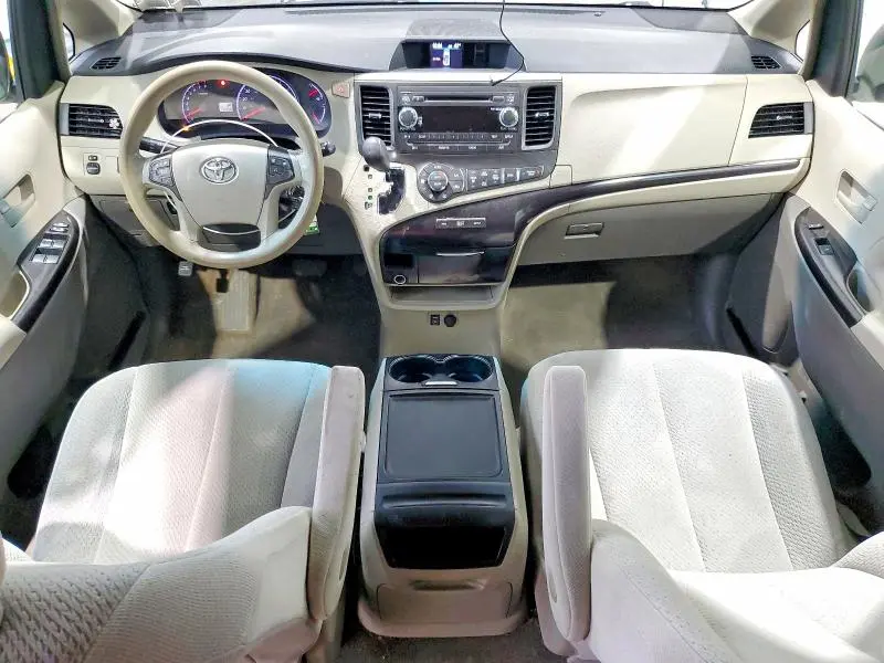 2013 TOYOTA SIENNA LE 7-PASSENGER  