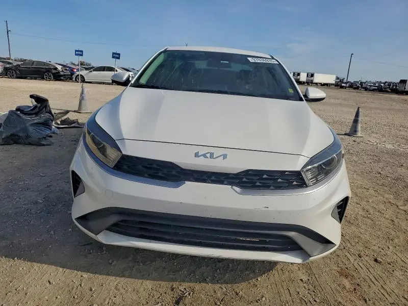 2022 KIA FORTE FE  