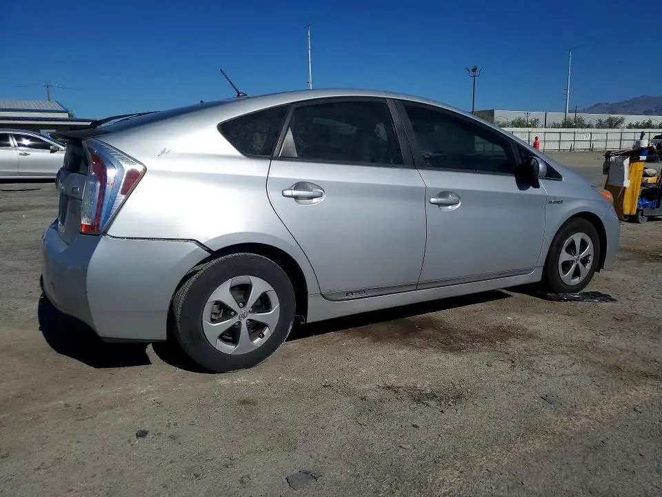 2014 TOYOTA PRIUS TWO  