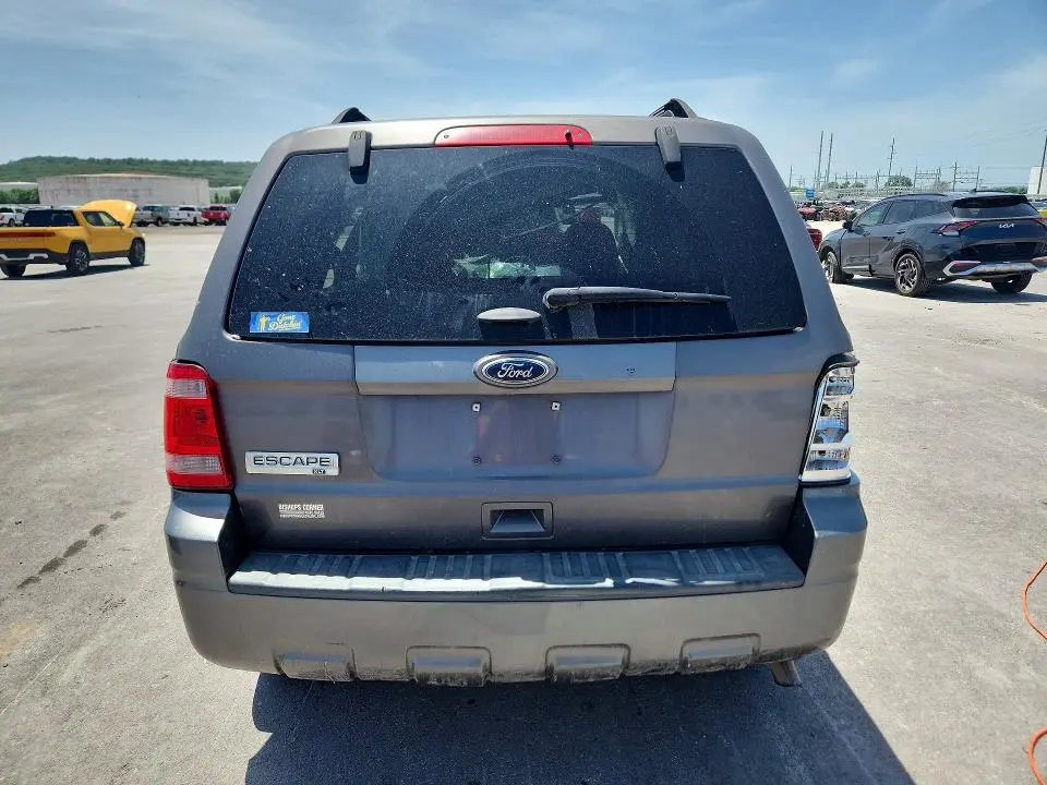 2012 FORD ESCAPE XLT  
