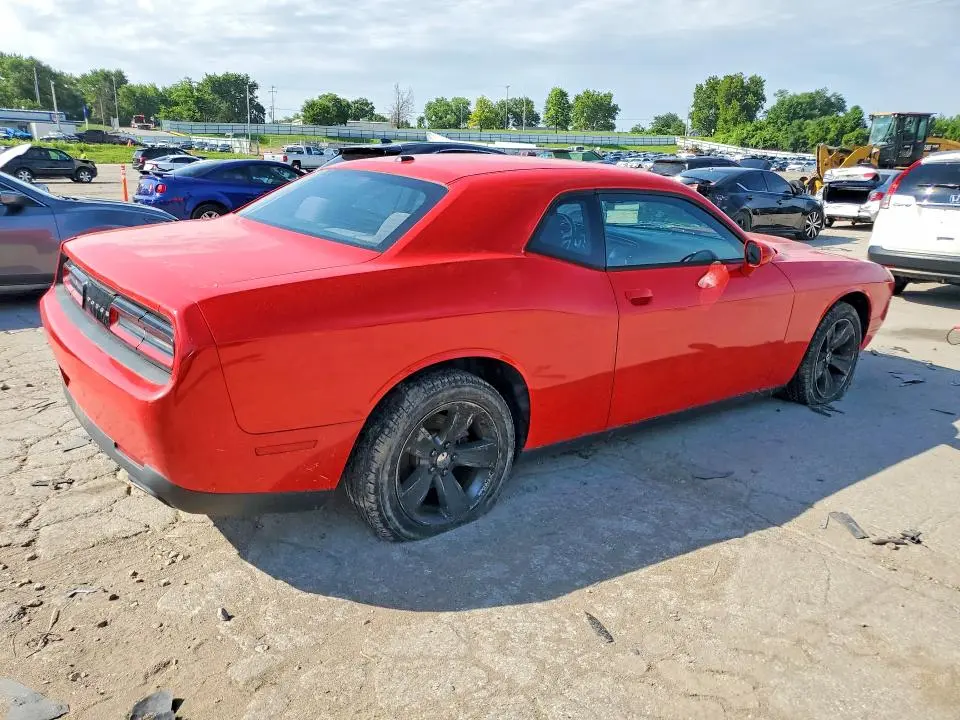 2015 DODGE CHALLENGER SXT  