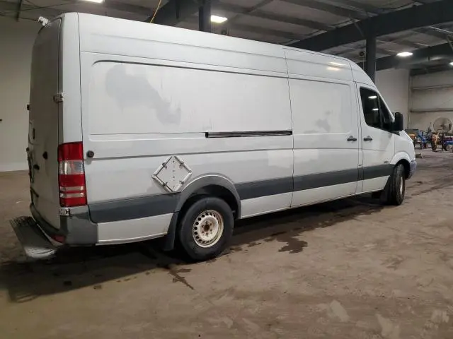 2011 MERCEDES-BENZ SPRINTER 2500  