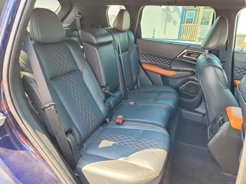 2022 MITSUBISHI OUTLANDER SEL  