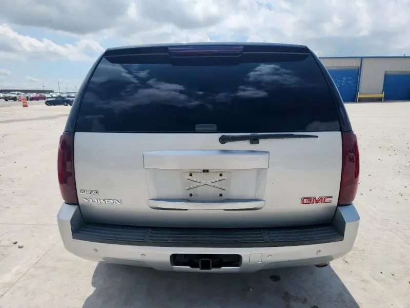 2011 GMC YUKON SLT