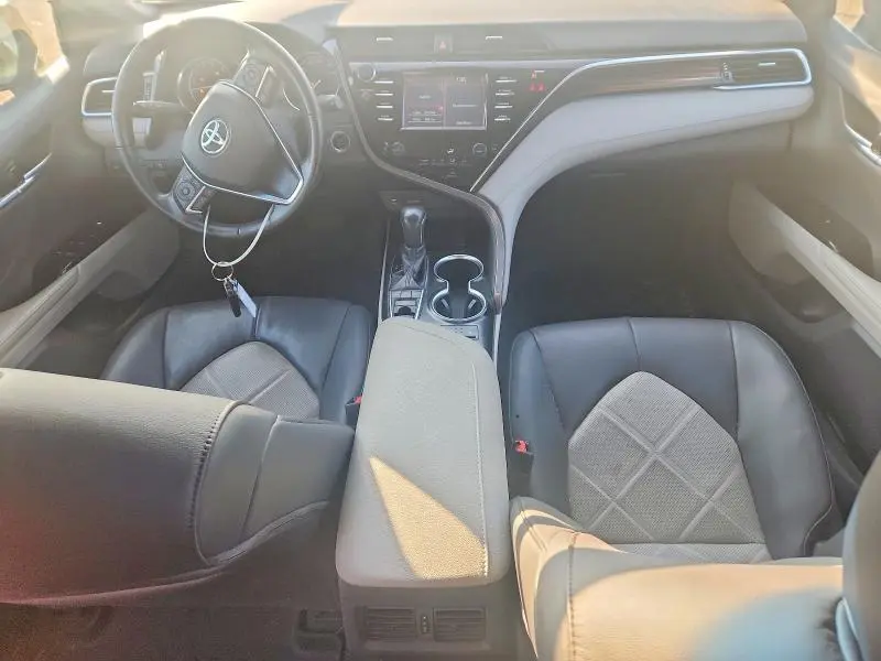 2018 TOYOTA CAMRY XLE  