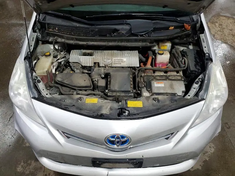 2012 TOYOTA PRIUS V TWO  