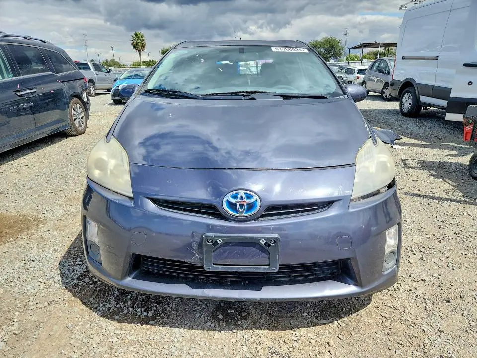 2010 TOYOTA PRIUS III  