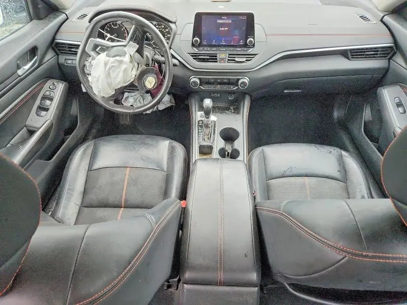 2022 NISSAN ALTIMA SR  