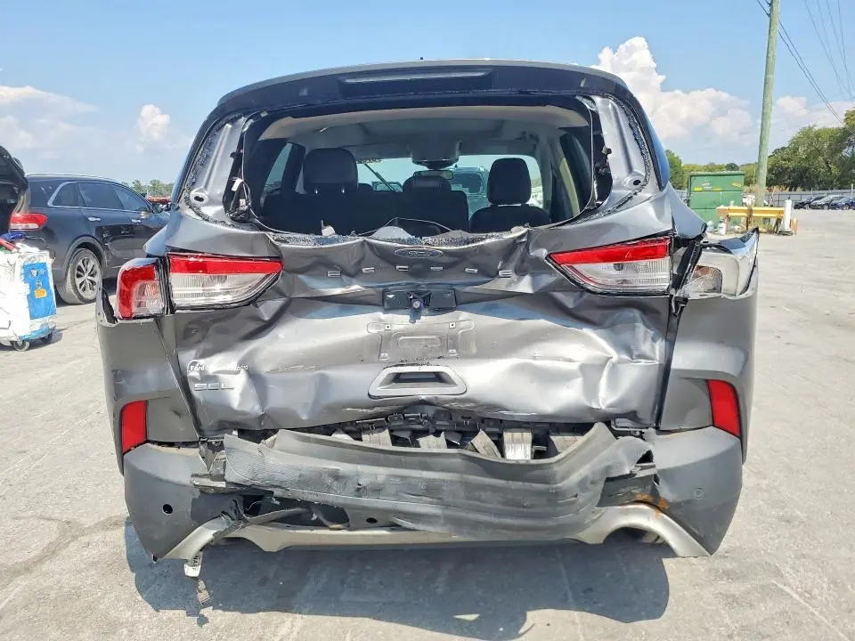 2021 FORD ESCAPE SEL  