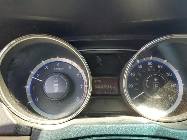 2011 HYUNDAI SONATA GLS  