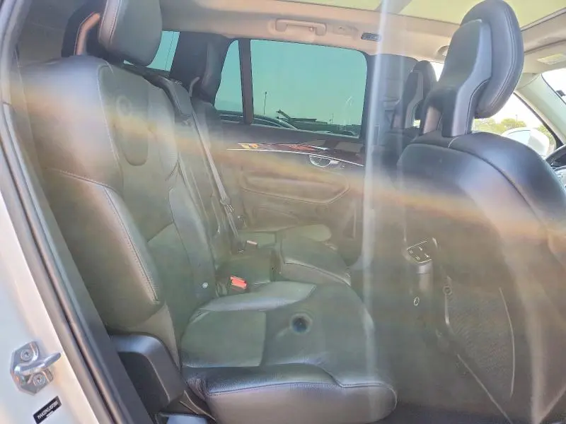 2018 VOLVO XC90 T6  