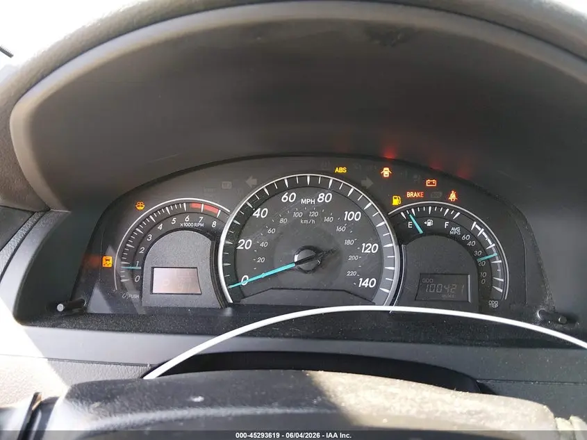 2015 TOYOTA CAMRY LE