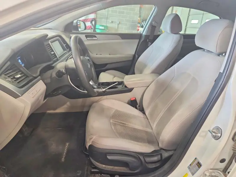 2018 HYUNDAI SONATA SE  