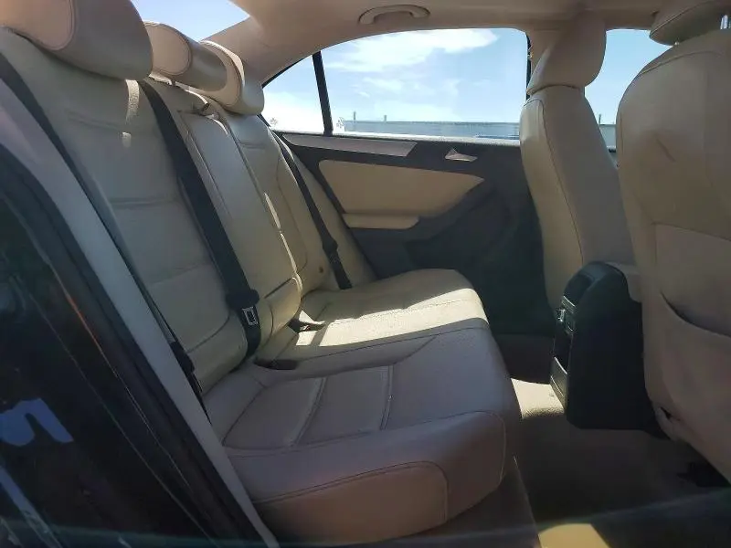 2014 VOLKSWAGEN JETTA SE  