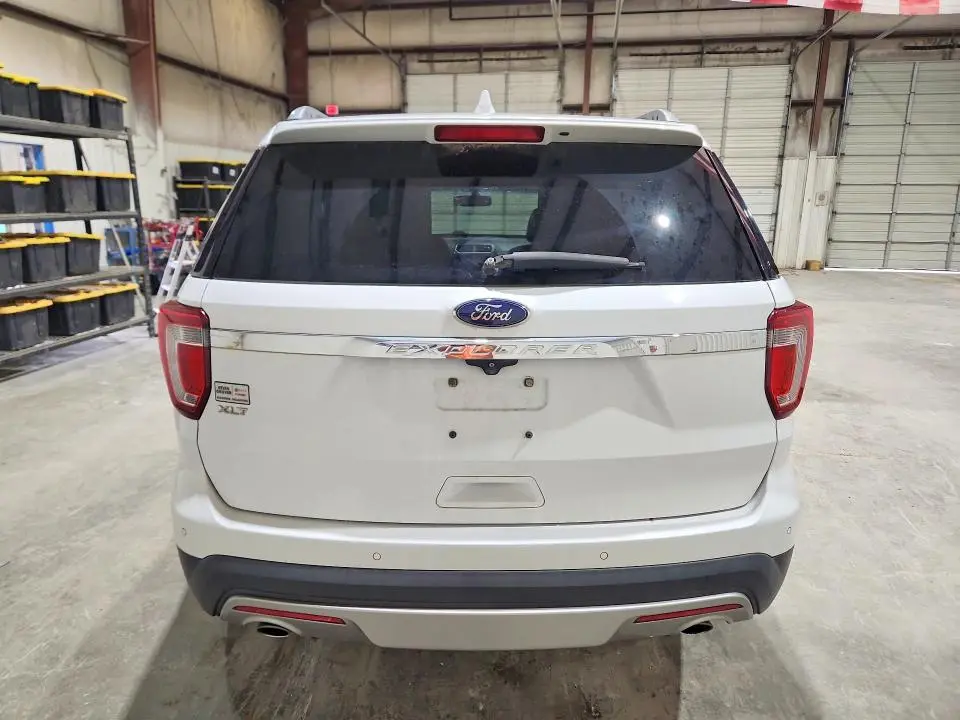 2017 FORD EXPLORER XLT  