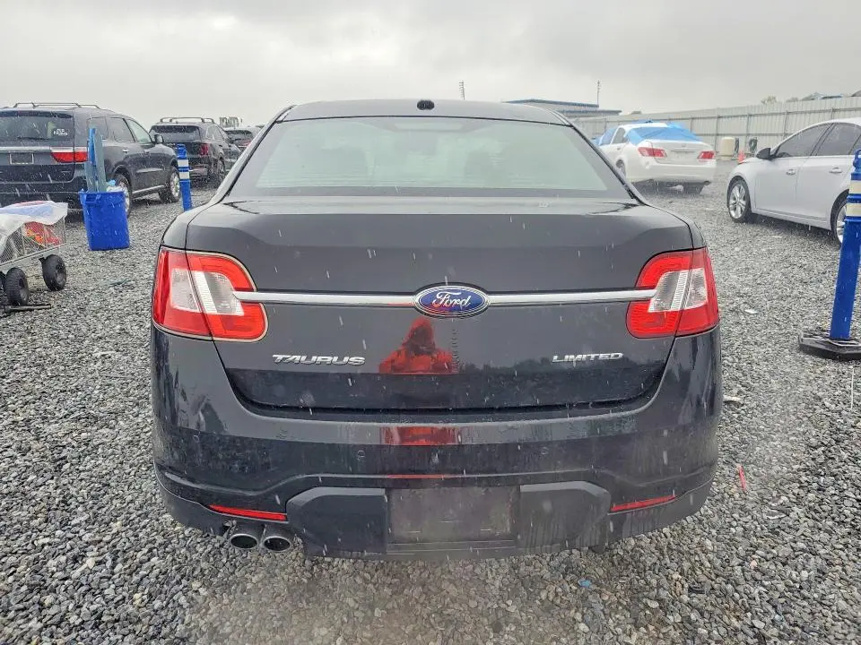 2010 FORD TAURUS LIMITED  