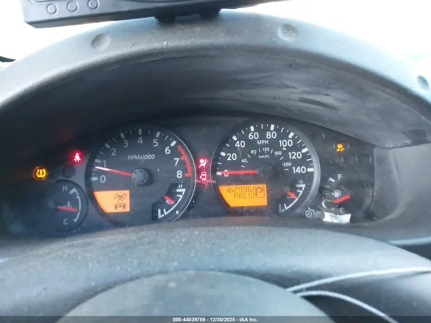 2017 NISSAN FRONTIER SV