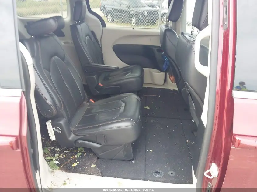 2020 CHRYSLER PACIFICA TOURING L