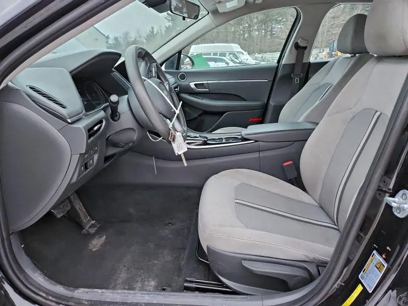 2021 HYUNDAI SONATA SE  