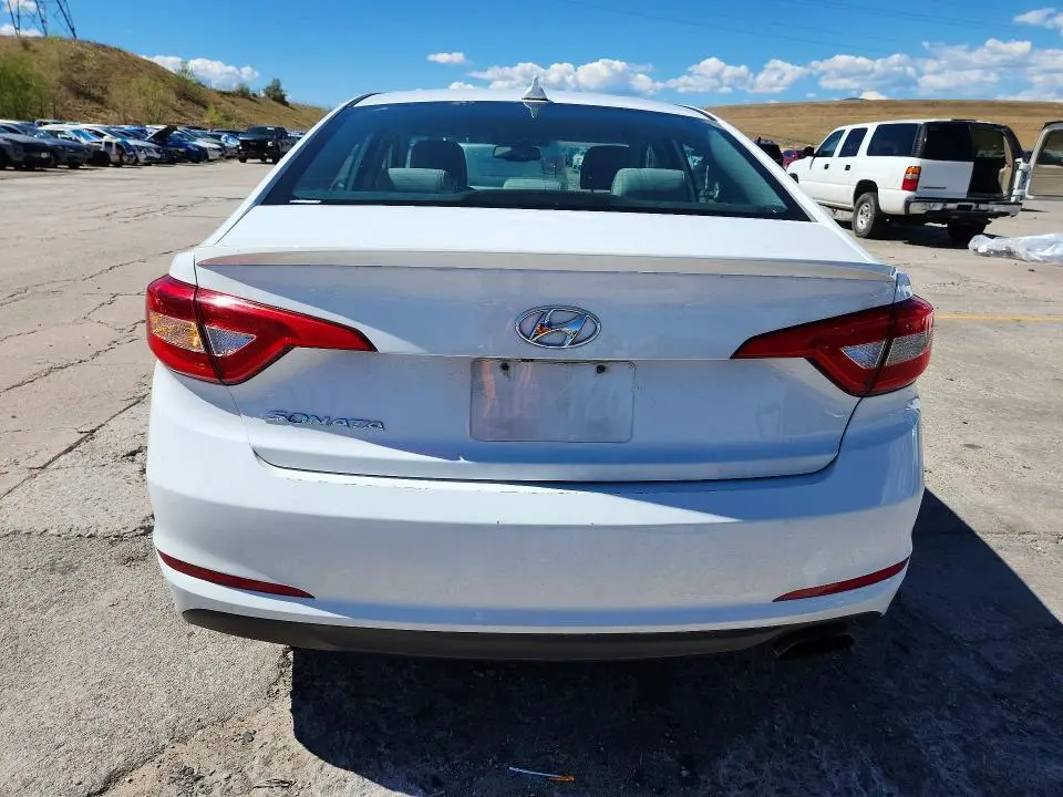2016 HYUNDAI SONATA SE  