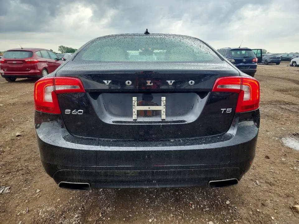 2015 VOLVO S60 PREMIER  