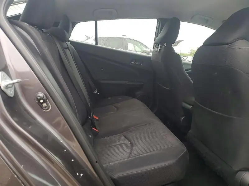 2017 TOYOTA PRIUS THREE  