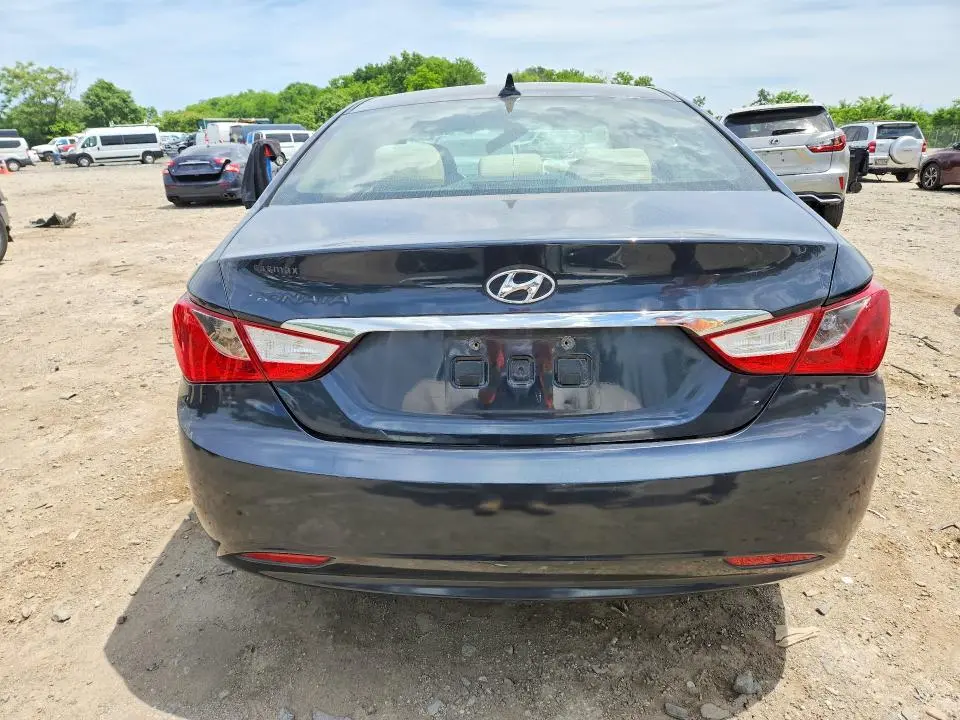 2011 HYUNDAI SONATA GLS  