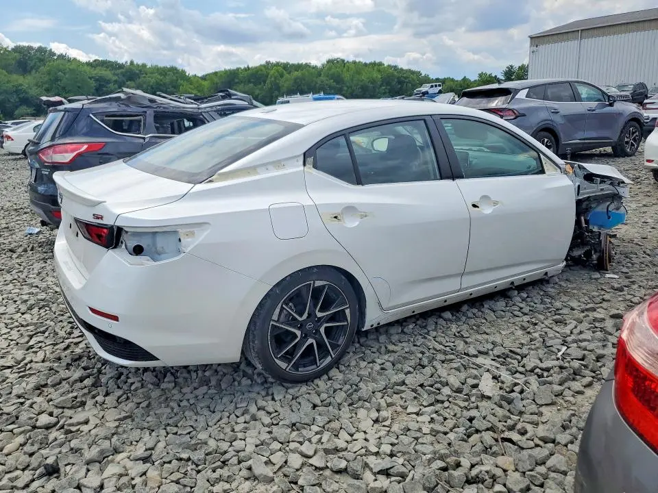 2024 NISSAN SENTRA SR  