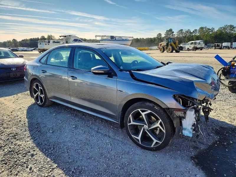 2020 VOLKSWAGEN PASSAT R-LINE  