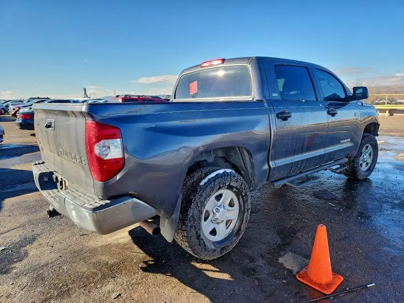 2019 TOYOTA TUNDRA CREWMAX SR5  