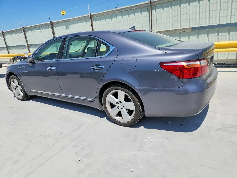 2012 LEXUS LS 460L  