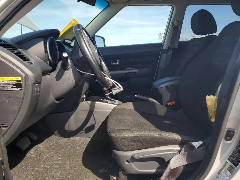 2013 KIA SOUL +  