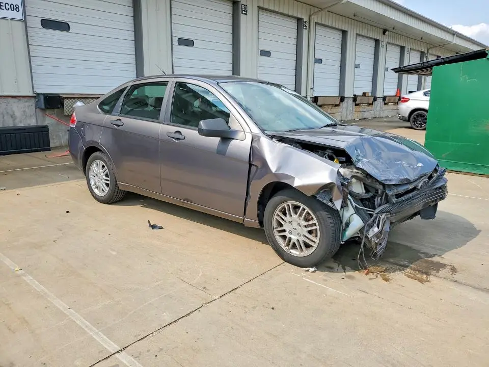 2011 FORD FOCUS SE  