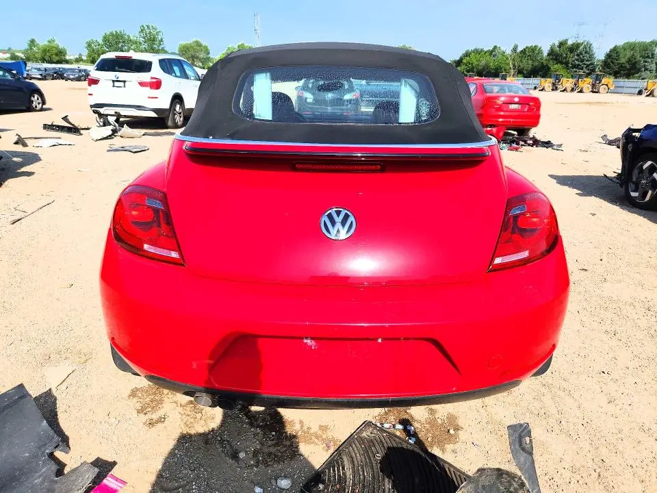 2013 VOLKSWAGEN BEETLE   