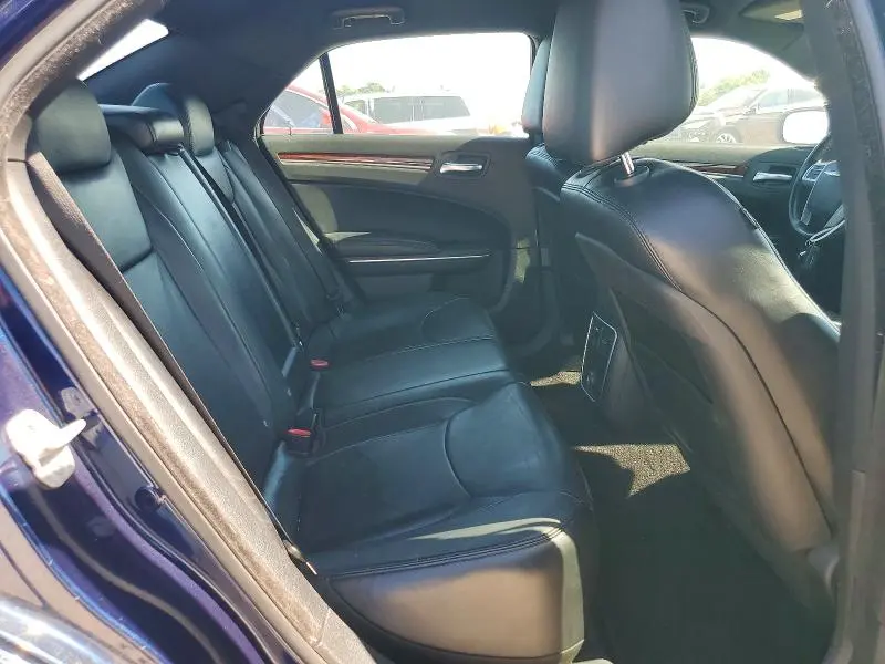 2013 CHRYSLER 300   