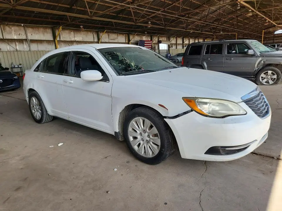 2012 CHRYSLER 200 LX  