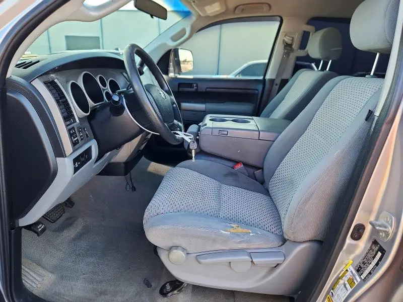 2010 TOYOTA TUNDRA CREWMAX SR5  